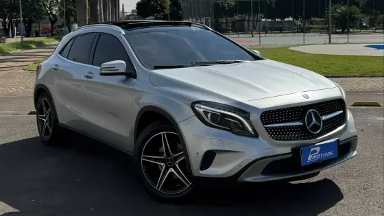 MERCEDES-BENZ GLA 200 1.6 CGI VISION 16V TURBO GASOLINA 4P AUTOMÁTICO