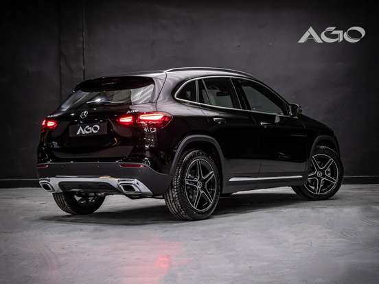 MERCEDES-BENZ-GLA 200-2026