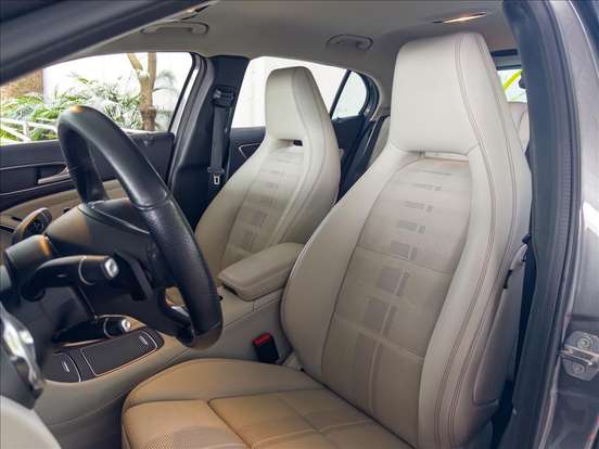MERCEDES-BENZ-GLA 200-2019