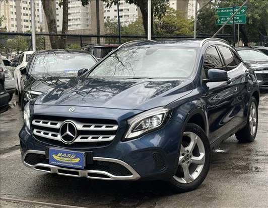 MERCEDES-BENZ-GLA 200-2019