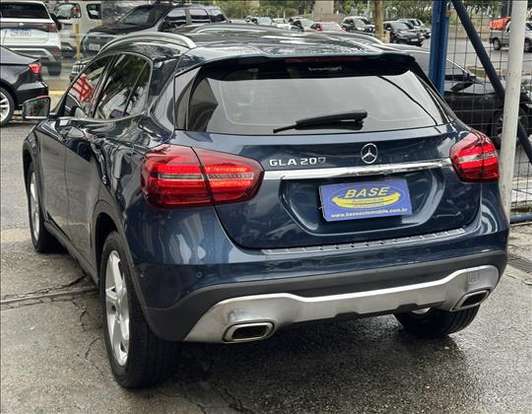 MERCEDES-BENZ-GLA 200-2019