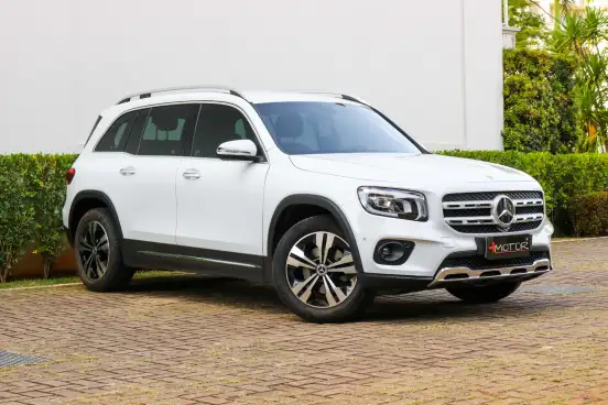 MERCEDES-BENZ-GLB 200-2021