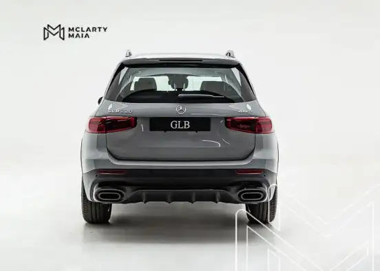 MERCEDES-BENZ-GLB 220-2026