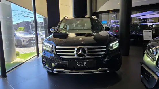 MERCEDES-BENZ-GLB 220-2026