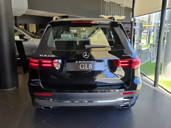MERCEDES-BENZ-GLB 220-2.0 MHEV PROGRESSIVE 4MATIC 8G-DCT MERCEDES-BENZ-GLB 220-2026