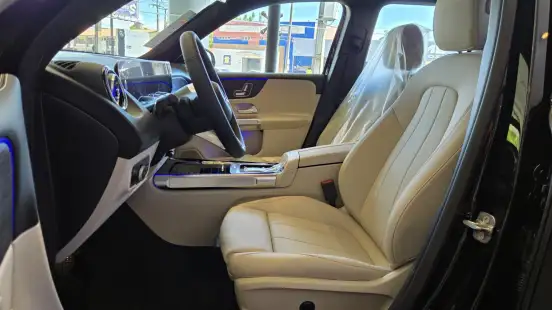 MERCEDES-BENZ-GLB 220-2026