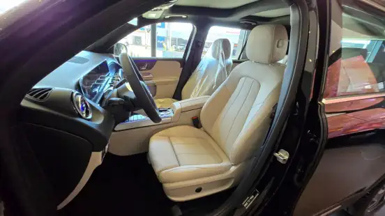 MERCEDES-BENZ-GLB 220-2026