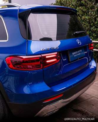 MERCEDES-BENZ-GLB 220-2024