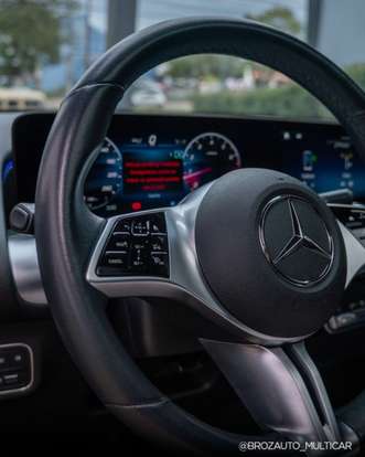MERCEDES-BENZ-GLB 220-2024