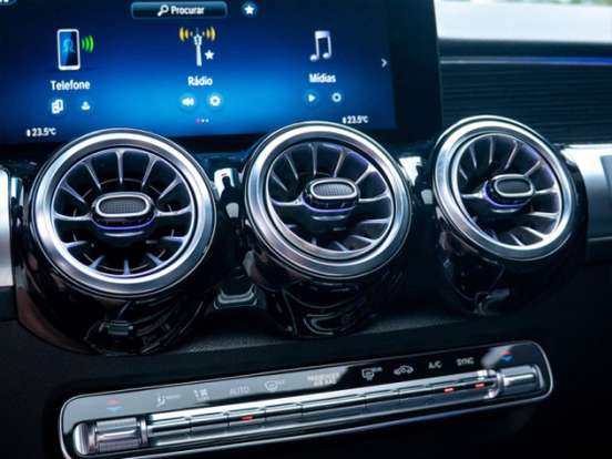 MERCEDES-BENZ-GLB 220-2.0 MHEV PROGRESSIVE 4MATIC 8G-DCT MERCEDES-BENZ-GLB 220-2024