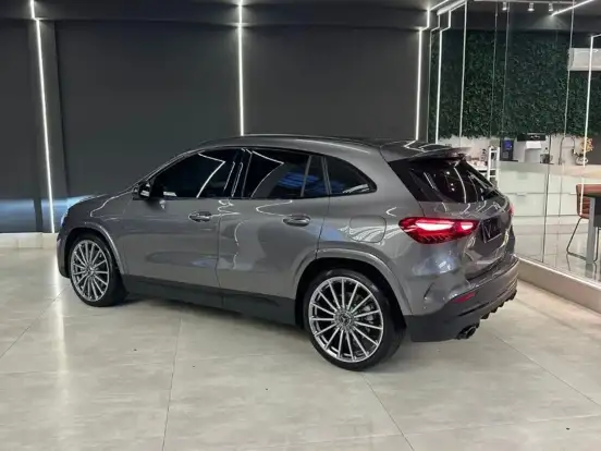 MERCEDES-BENZ-GLB 35 AMG-2.0 MHEV 4MATIC SPEEDSHIFT MERCEDES-BENZ-GLB 35 AMG-2025