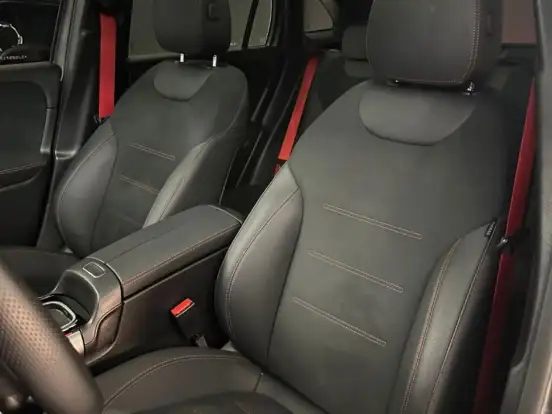 MERCEDES-BENZ-GLB 35 AMG-2.0 MHEV 4MATIC SPEEDSHIFT MERCEDES-BENZ-GLB 35 AMG-2025