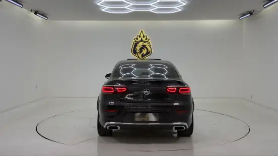 MERCEDES-BENZ-GLC 300-2020