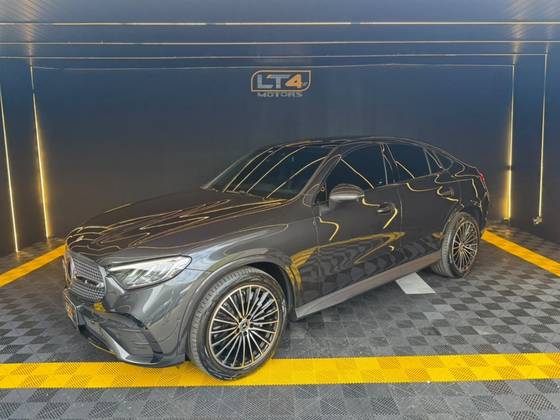 MERCEDES-BENZ GLC 300 2.0 MHEV AMG LINE COUPÉ 4MATIC 9G-TRONIC