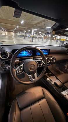 MERCEDES-BENZ-A 250-2019
