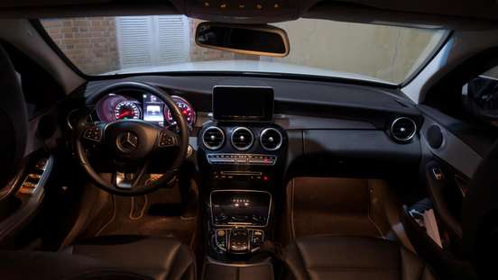 MERCEDES-BENZ-C 180-2017