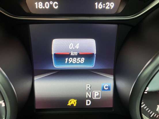 MERCEDES-BENZ-CLA 180-2018