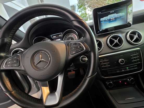 MERCEDES-BENZ-GLA 200-1.6 CGI STYLE 16V TURBO FLEX 4P AUTOMÁTICO MERCEDES-BENZ-GLA 200-2015