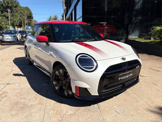 MINI COOPER 54,2 KW ELÉTRICO JOHN COOPER WORKS