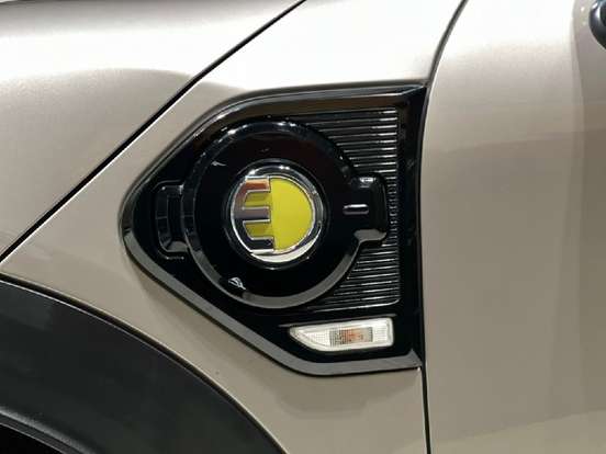 MINI-COUNTRYMAN-2023