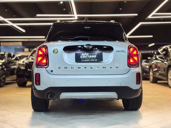 MINI-COUNTRYMAN-2021