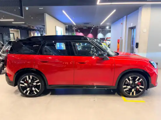 MINI-COUNTRYMAN-2025