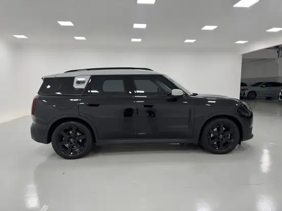 MINI-COUNTRYMAN-2024