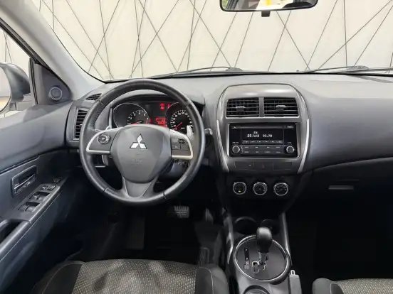 MITSUBISHI-ASX-2012