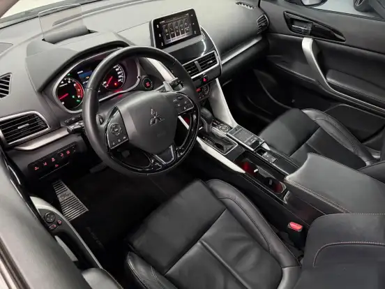 MITSUBISHI-ECLIPSE CROSS-2020