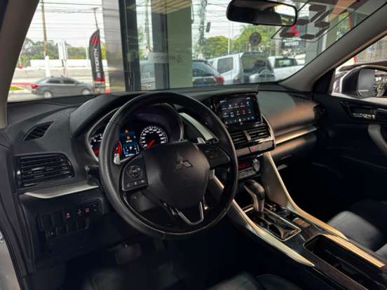 MITSUBISHI-ECLIPSE CROSS-1.5 MIVEC TURBO GASOLINA HPE CVT MITSUBISHI-ECLIPSE CROSS-2024