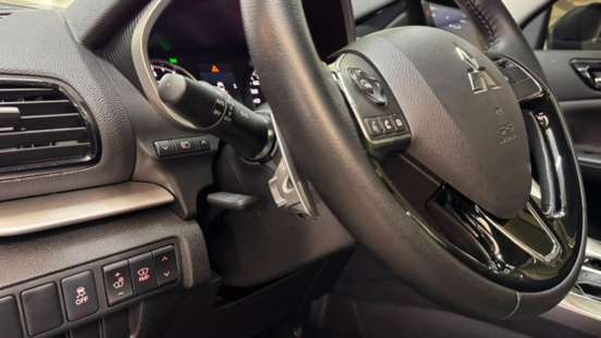 MITSUBISHI-ECLIPSE CROSS-1.5 MIVEC TURBO GASOLINA HPE CVT MITSUBISHI-ECLIPSE CROSS-2024