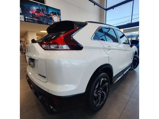 MITSUBISHI-ECLIPSE CROSS-1.5 MIVEC TURBO GASOLINA HPE-S BLACK S-AWC CVT MITSUBISHI-ECLIPSE CROSS-2025