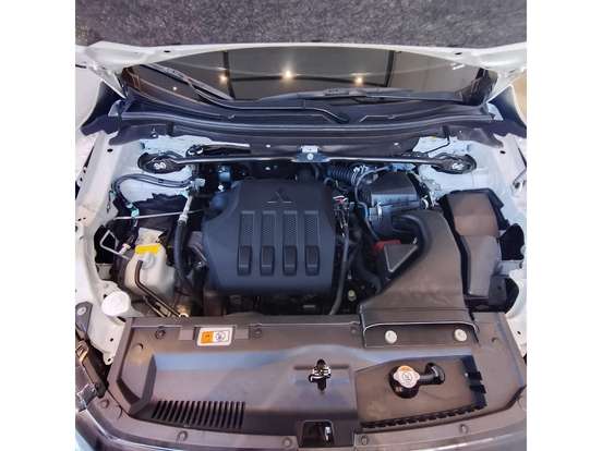 MITSUBISHI-ECLIPSE CROSS-1.5 MIVEC TURBO GASOLINA HPE-S BLACK S-AWC CVT MITSUBISHI-ECLIPSE CROSS-2025