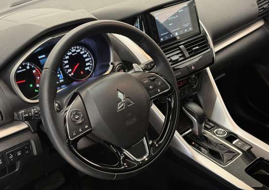 MITSUBISHI-ECLIPSE CROSS-2024