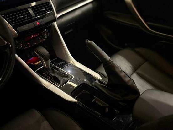 MITSUBISHI-ECLIPSE CROSS-1.5 MIVEC TURBO GASOLINA RUSH CVT MITSUBISHI-ECLIPSE CROSS-2025