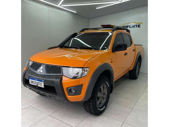 MITSUBISHI-L200 SAVANA-2015
