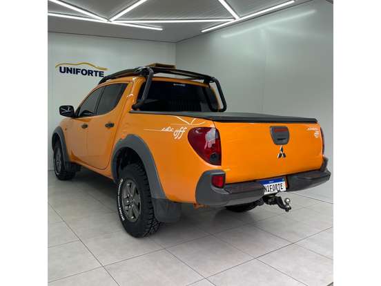 MITSUBISHI-L200 SAVANA-2015