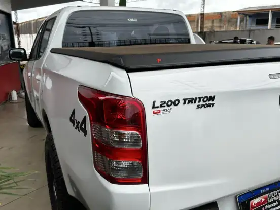 MITSUBISHI-L200 TRITON-2.4 16V TURBO DIESEL SPORT GL CD 4P 4X4 MANUAL MITSUBISHI-L200 TRITON-2020