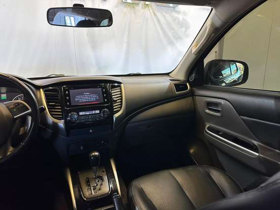 MITSUBISHI-L200 TRITON-2.4 16V TURBO DIESEL SPORT HPE CD 4P 4X4 AUTOMÁTICO MITSUBISHI-L200 TRITON-2017