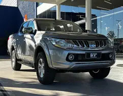 MITSUBISHI L200 TRITON 2.4 16V TURBO DIESEL SPORT HPE-S CD 4P 4X4 AUTOMÁTICO MITSUBISHI L200 TRITON 2.4 16V TURBO DIESEL SPORT HPE-S CD 4P 4X4 AUTOMÁTICO
