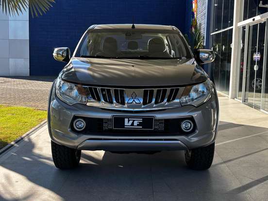 MITSUBISHI-L200 TRITON-2017