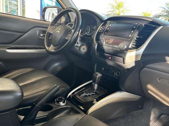 MITSUBISHI-L200 TRITON-2.4 16V TURBO DIESEL SPORT HPE-S CD 4P 4X4 AUTOMÁTICO MITSUBISHI-L200 TRITON-2017