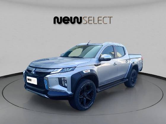MITSUBISHI L200 TRITON 2.4 16V TURBO DIESEL SPORT HPE-S CD 4P 4X4 AUTOMÁTICO