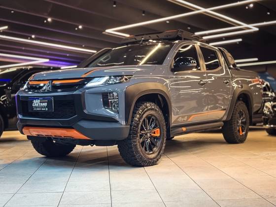 MITSUBISHI L200 TRITON 2.4 16V TURBO DIESEL SPORT SAVANA SERTÔES CD 4P 4X4 AUTOMÁTICO