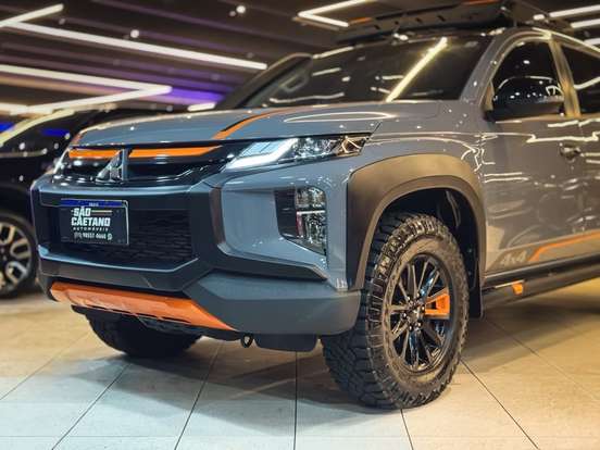 MITSUBISHI-L200 TRITON-2023