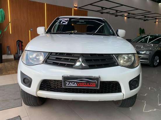 MITSUBISHI-L200 TRITON-2.4 GL 4X2 CD 16V FLEX 4P MANUAL MITSUBISHI-L200 TRITON-2014