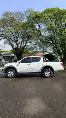 MITSUBISHI-L200 TRITON-2013