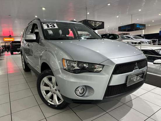 MITSUBISHI-OUTLANDER-2.0 16V GASOLINA 4P AUTOMÁTICO MITSUBISHI-OUTLANDER-2013