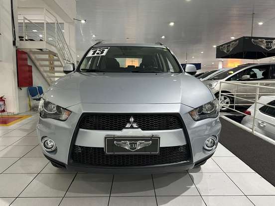MITSUBISHI-OUTLANDER-2.0 16V GASOLINA 4P AUTOMÁTICO MITSUBISHI-OUTLANDER-2013