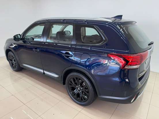 MITSUBISHI-OUTLANDER-2.0 16V GASOLINA 4P AUTOMÁTICO MITSUBISHI-OUTLANDER-2017